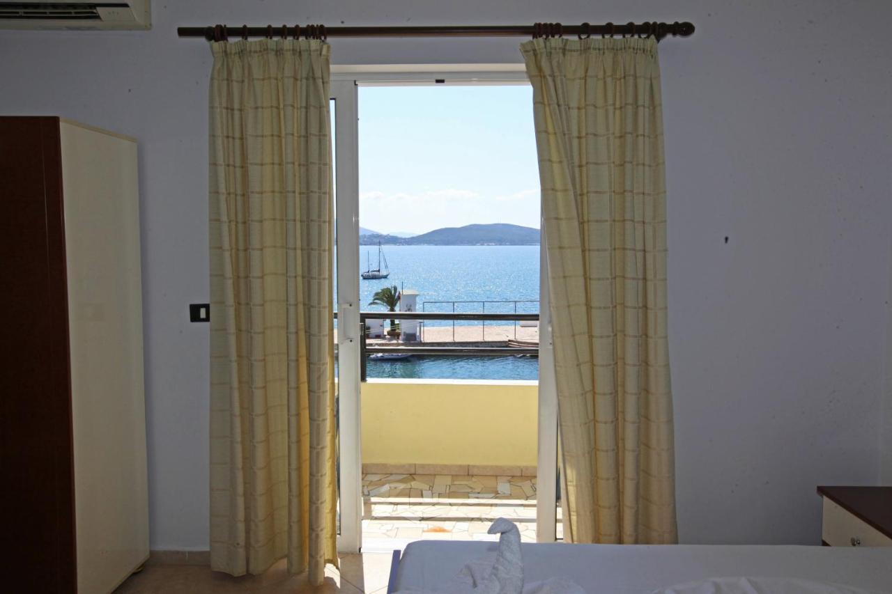Hotel Real Sarandë Exteriér fotografie